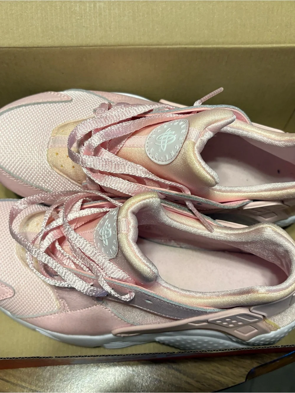 Nike Prism Pink Huarache Run SE Athletic Sneakers
